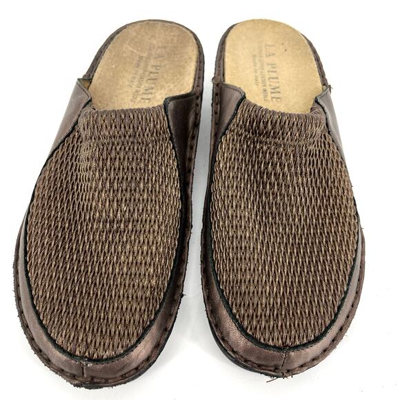 La Plume Women's Flex Bronze Flat Ruched Leather Mules (EU39 - US 8.5) - Picture 2 of 8